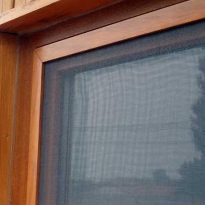 Fix szúnyogháló keretben, ablakon