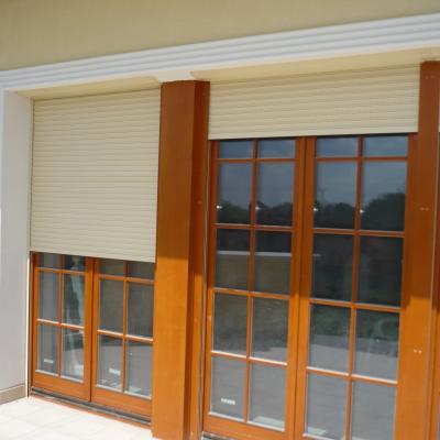 Vakolható tokos redőny készen